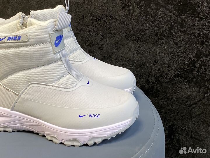 Дутики женские Nike зимние