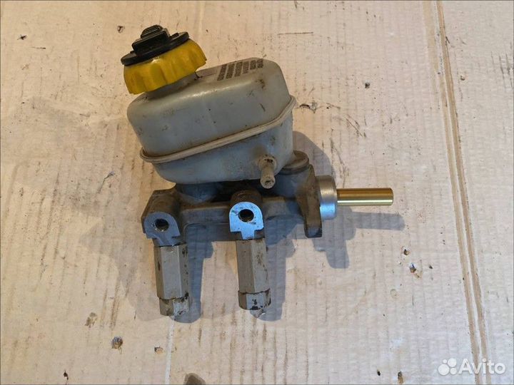 Главный тормозной цилиндр