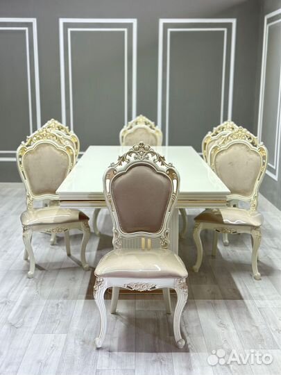 Стол в наличии