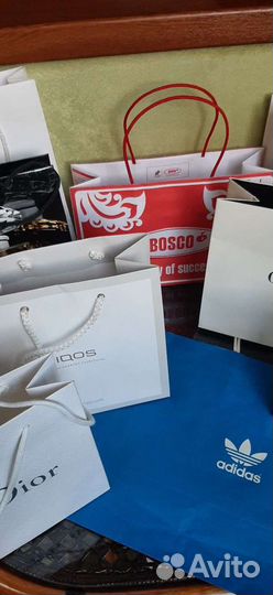 Брендовые пакеты Dior, Chanel, Guerlain, коробки