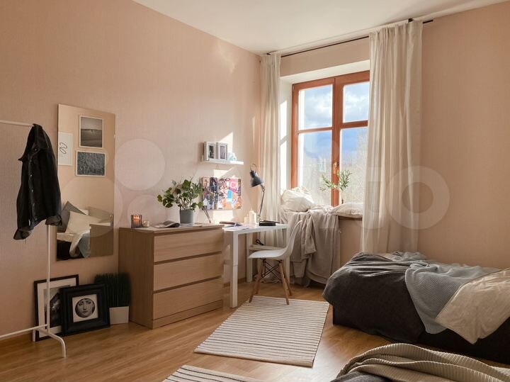 Комната 18 м² в 3-к., 4/6 эт.