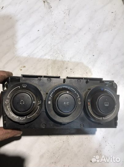 Блок управления печкой Пежо 308