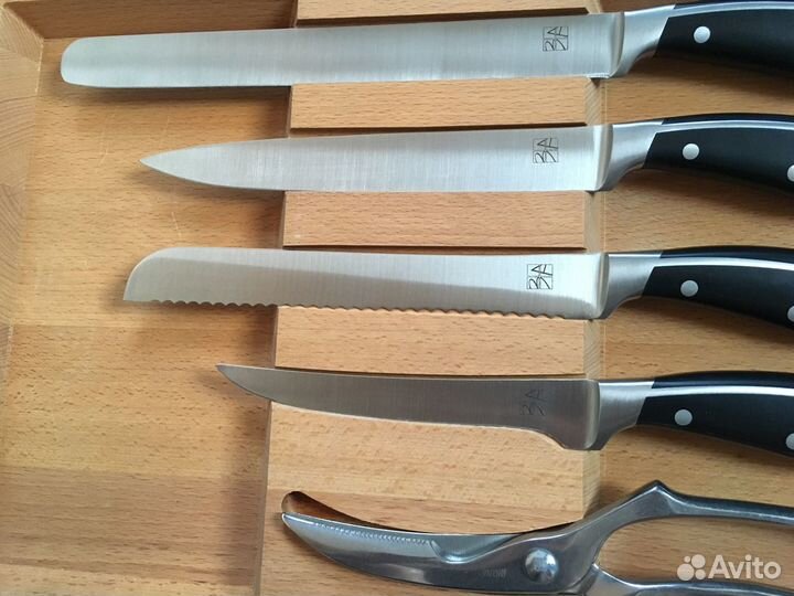 Набор кухонных ножей