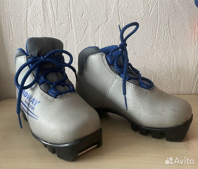 Лыжные ботинки детские 28