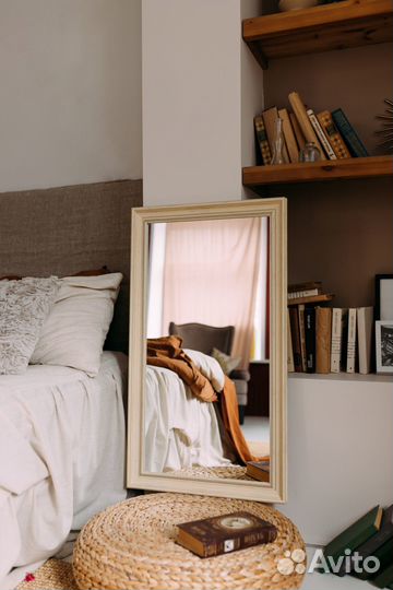 Зеркало настенное декоративное в раме