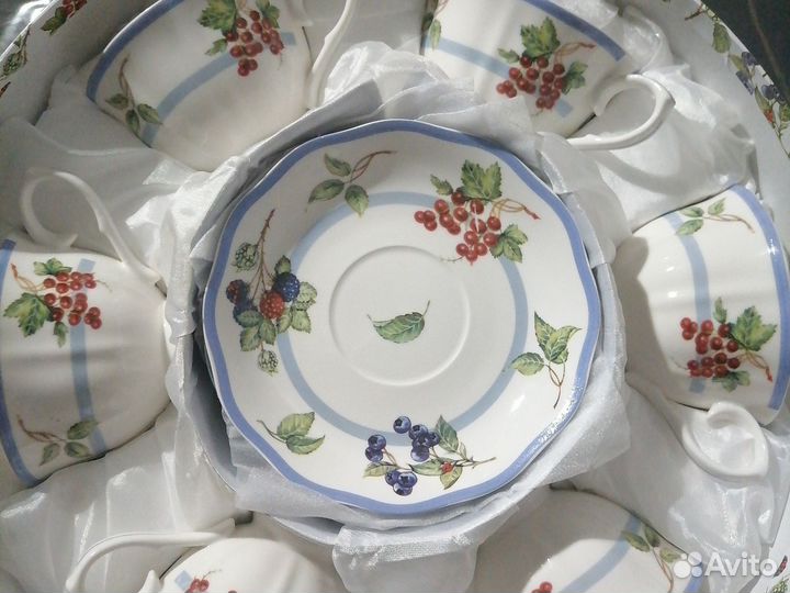 Чайные чашки с блюдцем