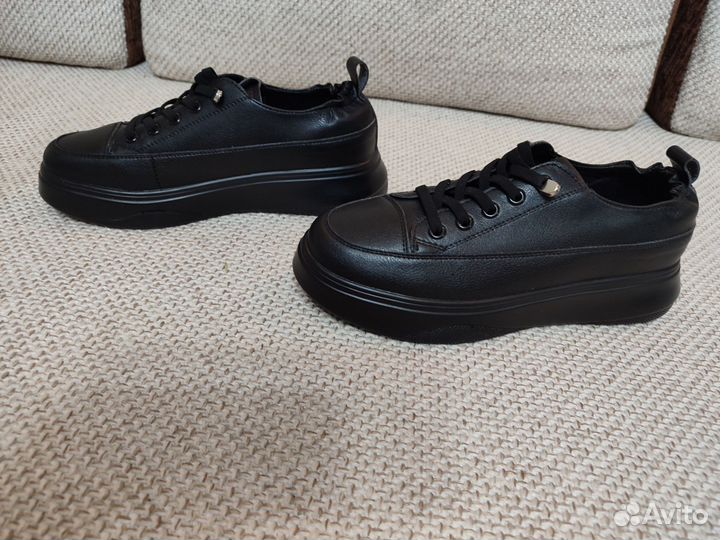 Новые кеды Tervolina натуральная кожа 39