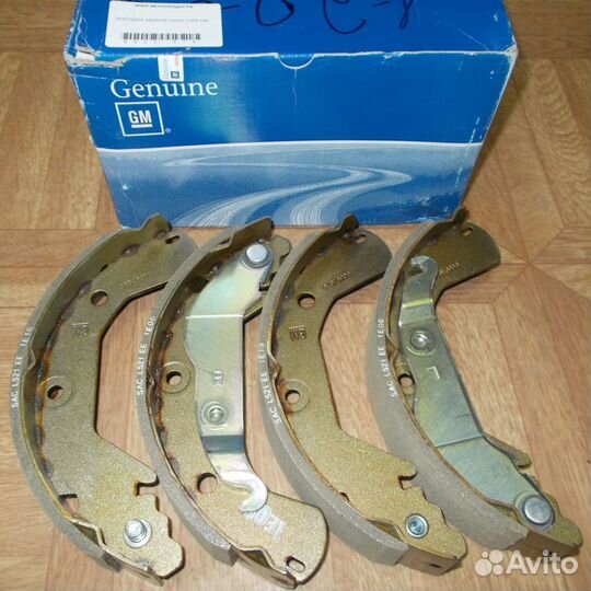 Тормозные колодки на chevolet cruz передние/задние