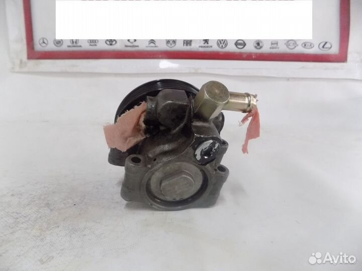 Насос гидроусилителя руля Ford Focus 1.8/2.0 16V