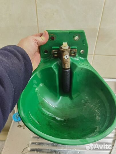 Поилки для коров