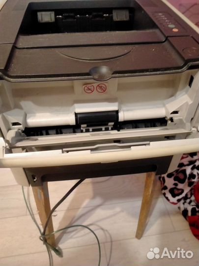 Принтер лазерный hp
