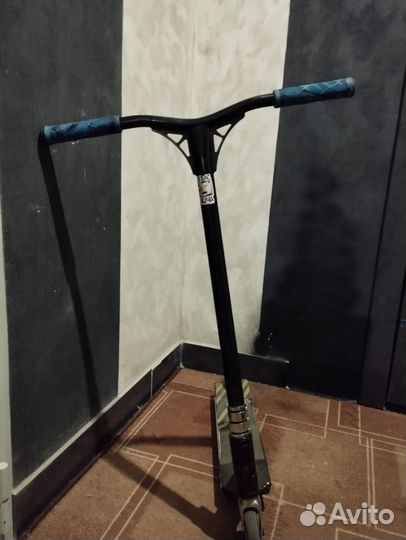 Трюковой самокат