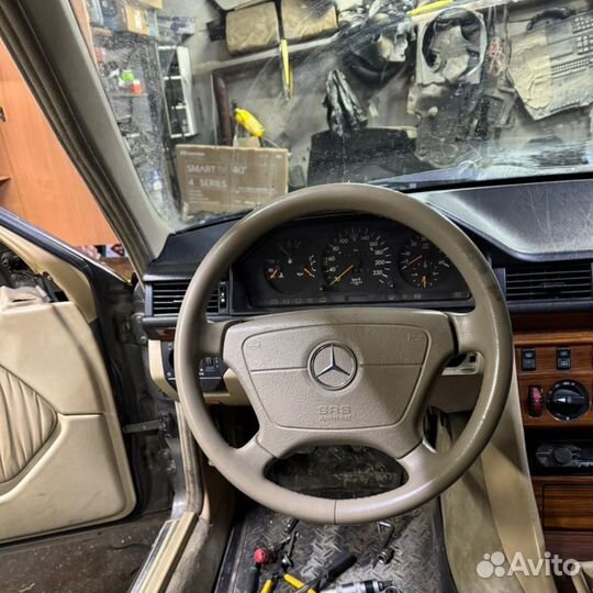 Продам бежевый (светлый) руль w140, w124