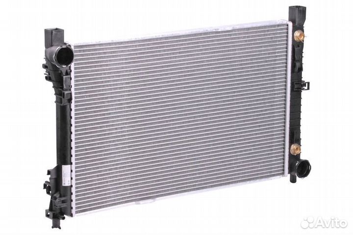 Stron Радиатор двигателя hyundai Solaris (мкпп)
