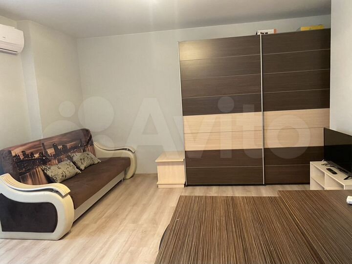 2-к. квартира, 54 м², 10/26 эт.