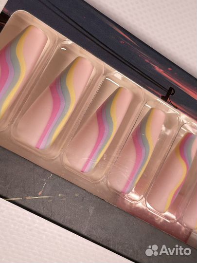 Накладные ногти длинные