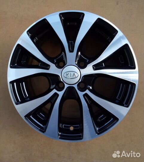 Диски литые R15 Replikey BD сверловка 4*100 новые