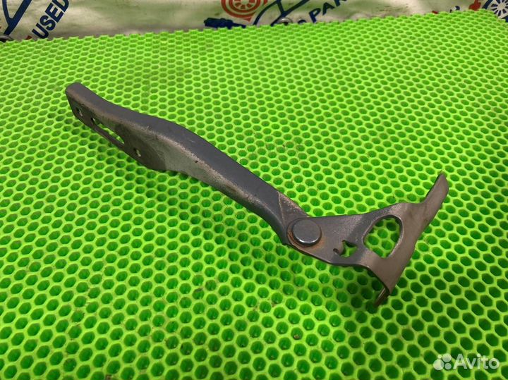 Петля капота правая Acura Mdx YD2 J37A1 2008