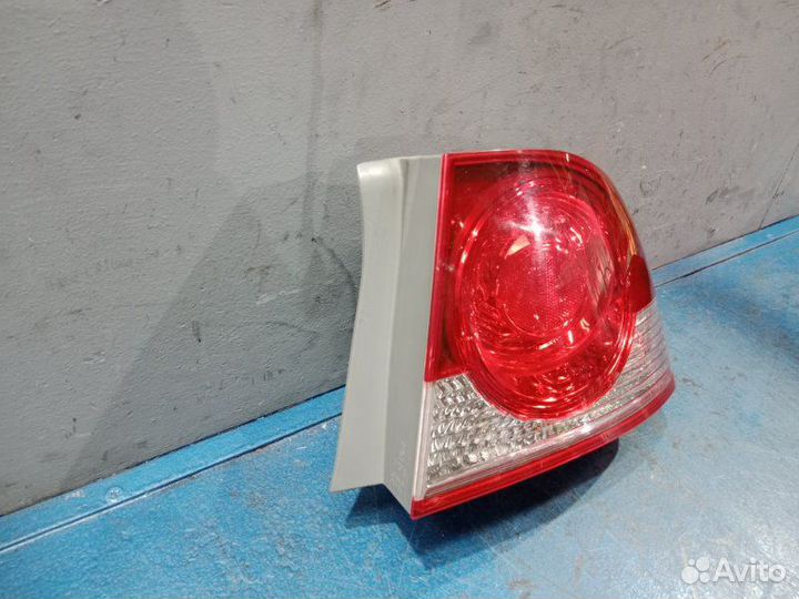 Фонарь задний правый Honda Civic 8 4D FD