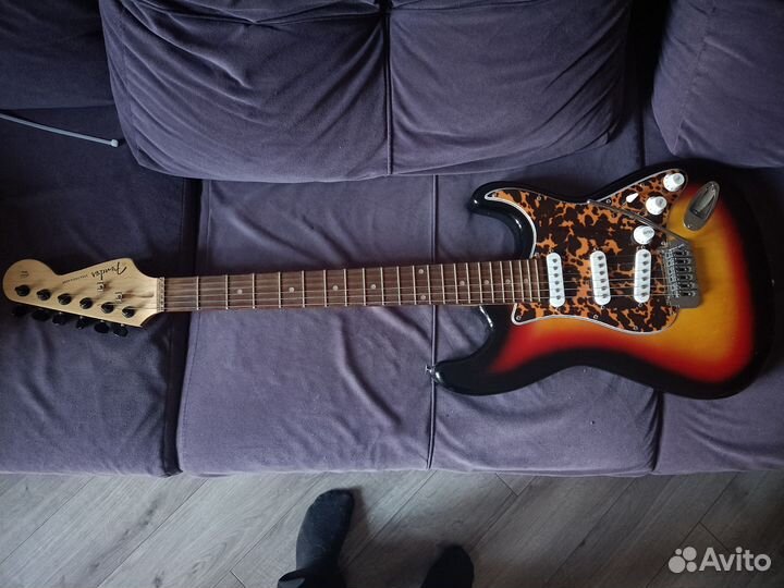 Электрогитара fender реплика