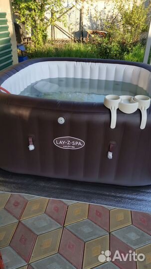 Джакузи Lay-Z-Spa: Maldives 201*201*80 см
