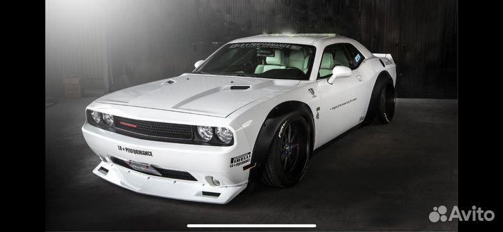 Расширение libertywalk на dodge challenger