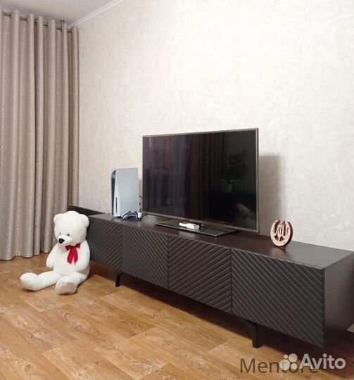 Тумба тв Bravo на опорах