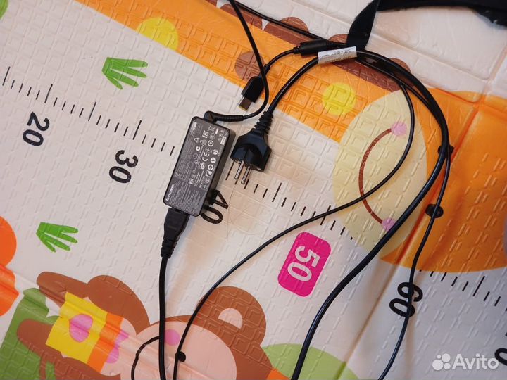 Ноутбук lenovo
