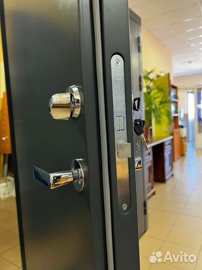 Дверь входная финская Джелд Вен 1894 (аналог)