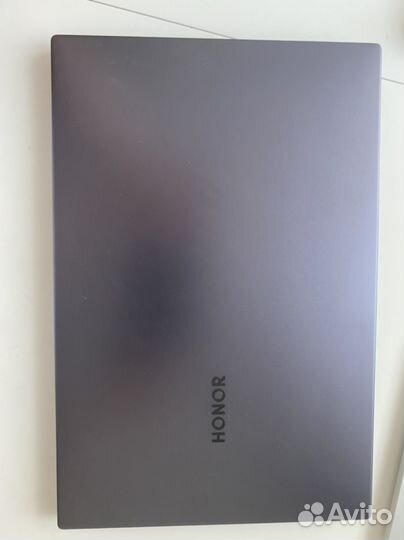 Ноутбук honor