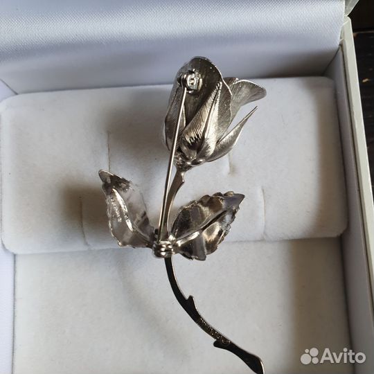 Винтажная брошь Giovanni Рождественская роза