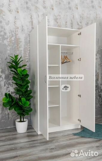 Шкаф распашной новый