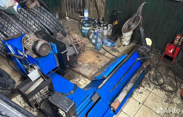 Станок шиномонтажный Hofmann Monty 4400