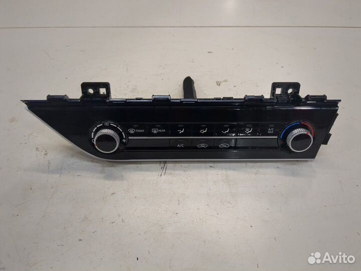 Переключатель отопителя Hyundai Sonata 8 2019, 202