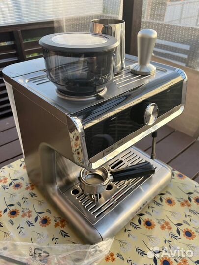 Автоматическая кофемашина viatto VA-CMG888