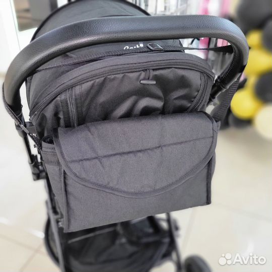 Коляска прогулочная с сумкой
