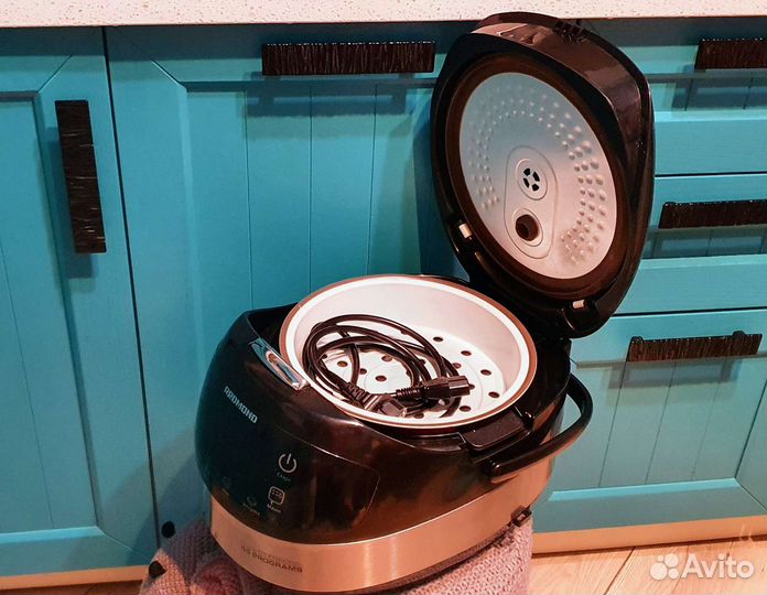 Мультиварка Redmond rmc m90