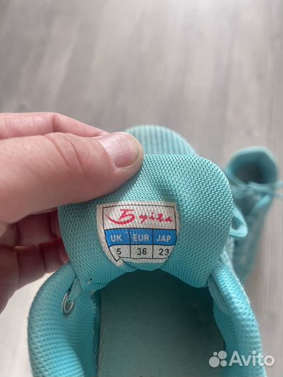 Кроссовки детские
