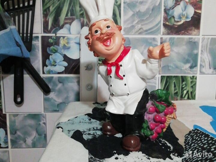 Статуэтка повар
