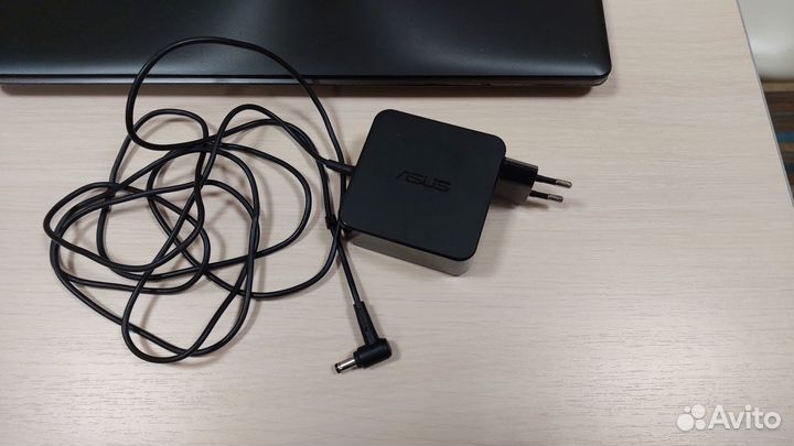 Ноутбук Asus K550