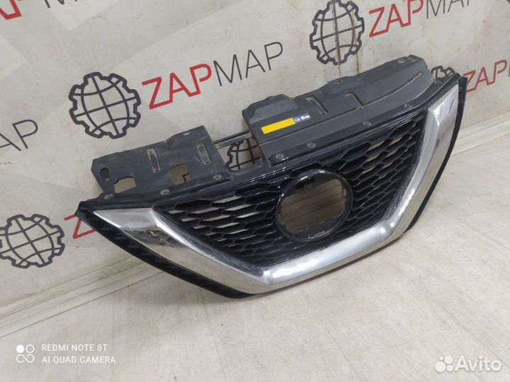Решетка радиатора передняя Nissan Qashqai J11