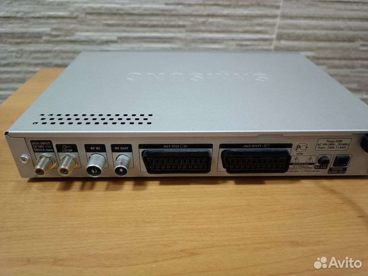 Спутниковый ресивер Samsung DSB-5300v
