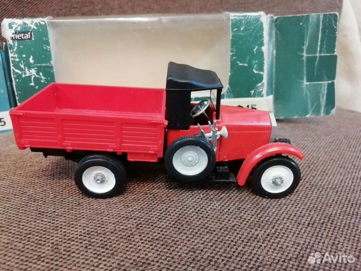 Модель грузовика амо-Ф-15