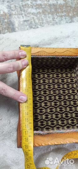 Деревянная шкатулка