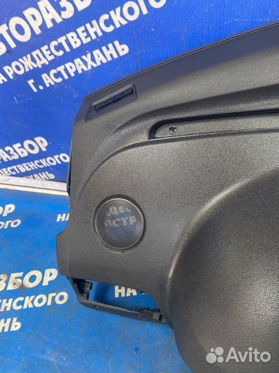 Торпеда Renault Symbol 2 седан 2008