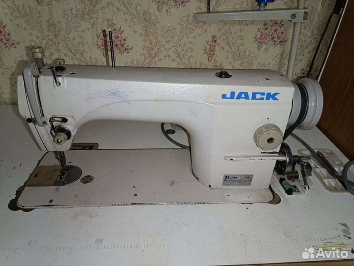 Швейная машина jack