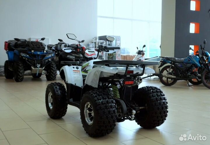 Квадроцикл Avantis Hunter 8 New Premium бело-зелен