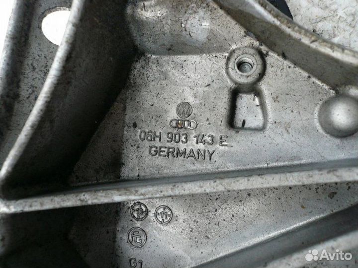 Кронштейн двигателя Audi