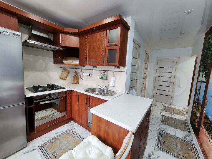 2-к. квартира, 57 м², 3/9 эт.