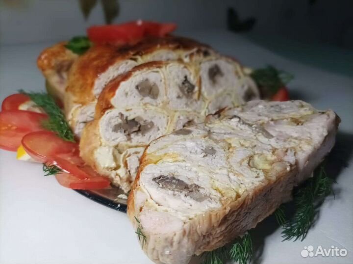 Курица бескостная,фаршированная блинами